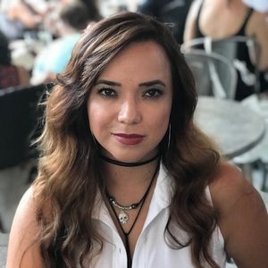 Meet your Posher, Tahitiana